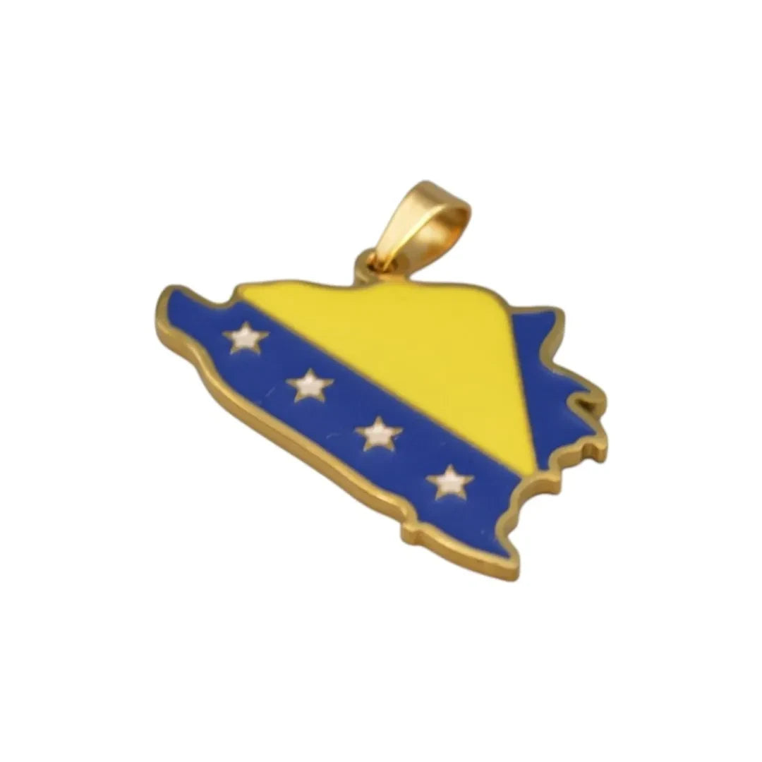 Siacase Anhänger in Form von Bosnien und Herzegowina mit emaillierter Flagge in Blau, Gelb und weißen Sternen.